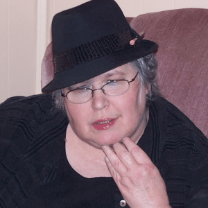 Renown Literary Interviewr Glenda Fralin